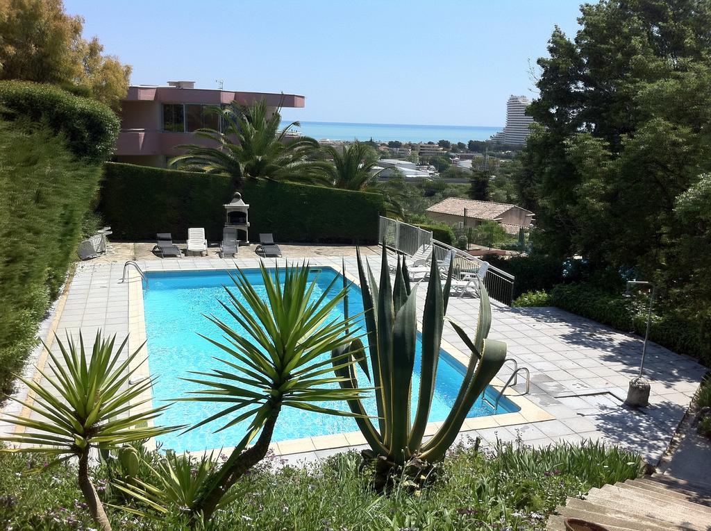 Les Argonautes Apartman Villeneuve-Loubet Szoba fotó